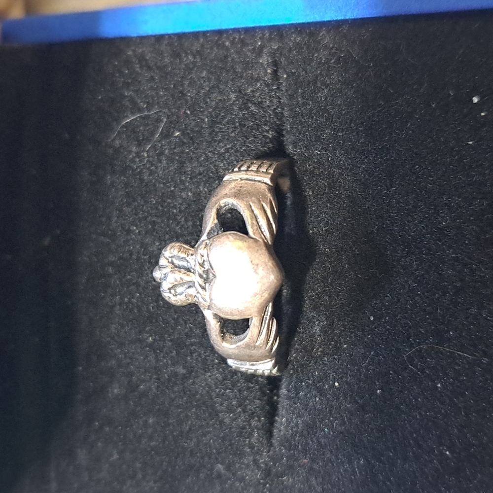 Vintage Ring MARKED Shubes 925 sterling silver ring size 7.5